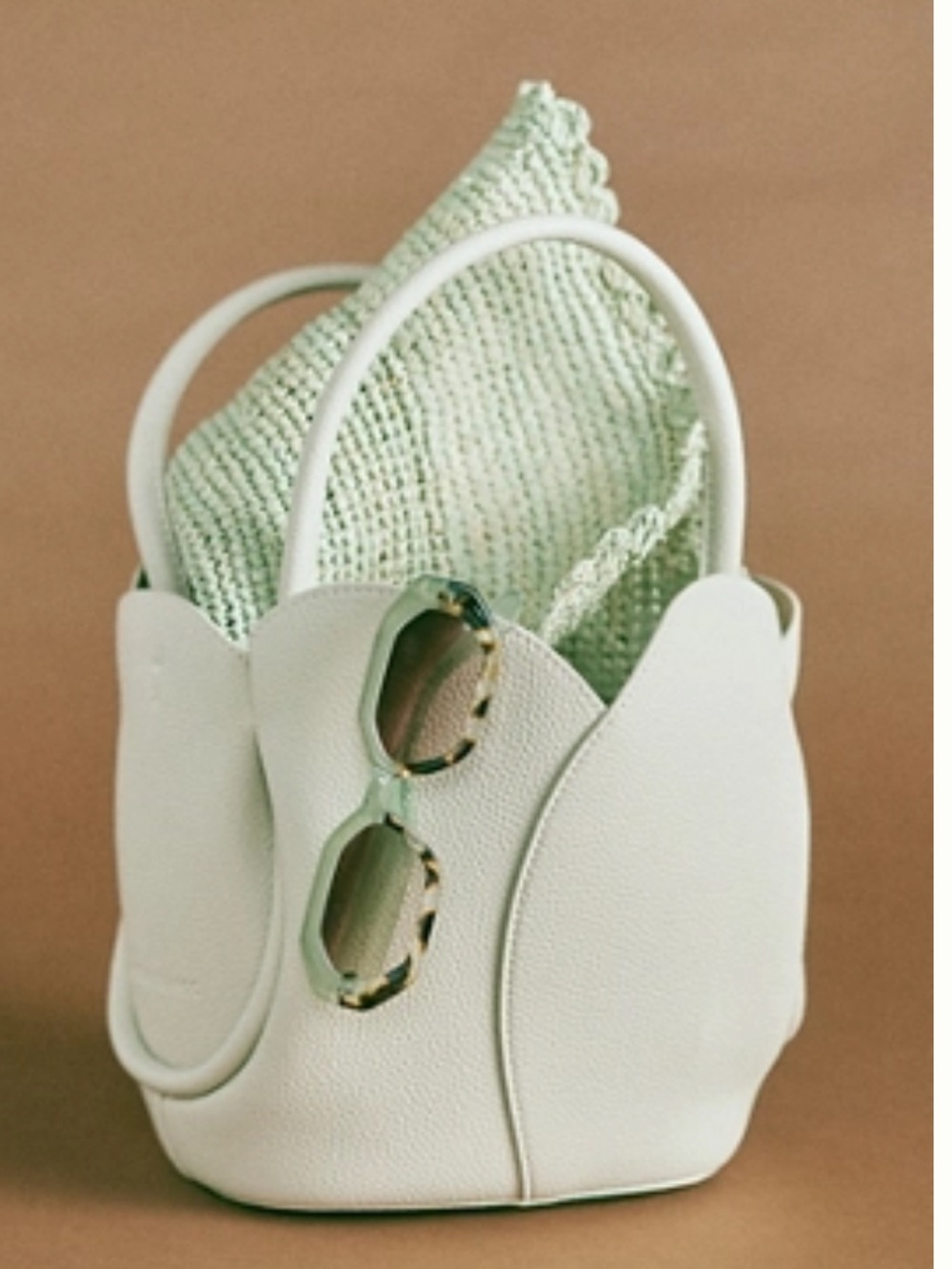 Melie Bianco Tulip Top-Handle/crossbody Tote